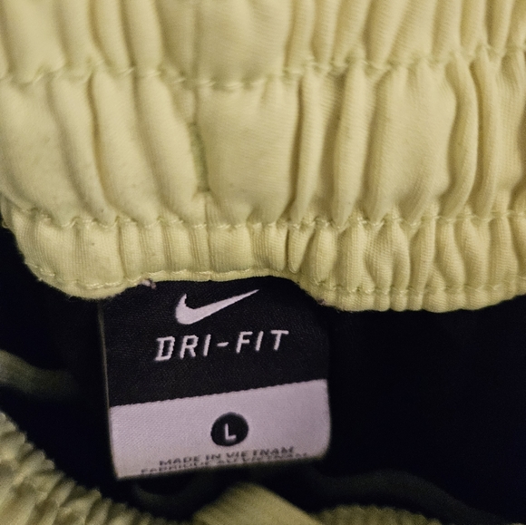 Nike Dry fit - Picture 2 of 2